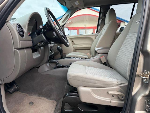 used 2006 Jeep Liberty car, priced at $5,900