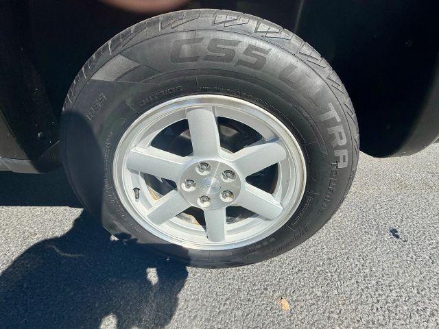 used 2005 Jeep Liberty car, priced at $9,990