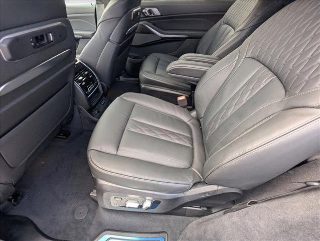 new 2026 BMW X7 car, priced at $126,454
