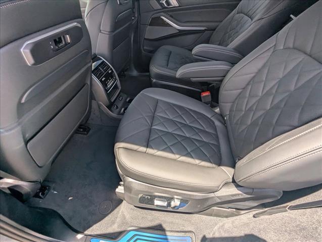 new 2027 BMW X7 car, priced at $103,994