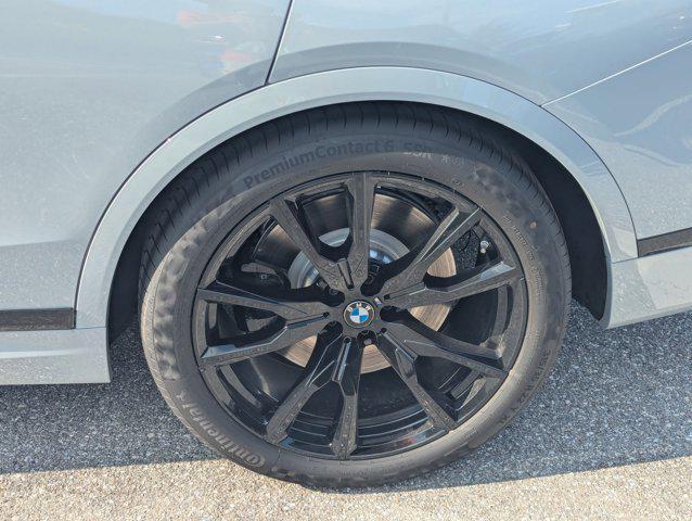 new 2027 BMW X7 car, priced at $129,004