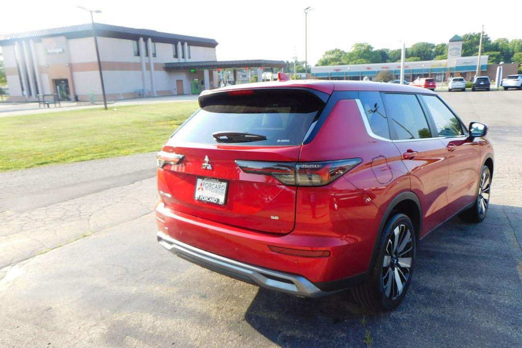 new 2025 Mitsubishi Outlander car, priced at $37,595
