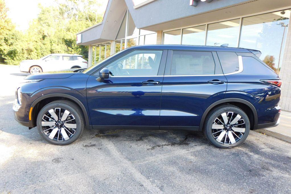new 2025 Mitsubishi Outlander car, priced at $40,155