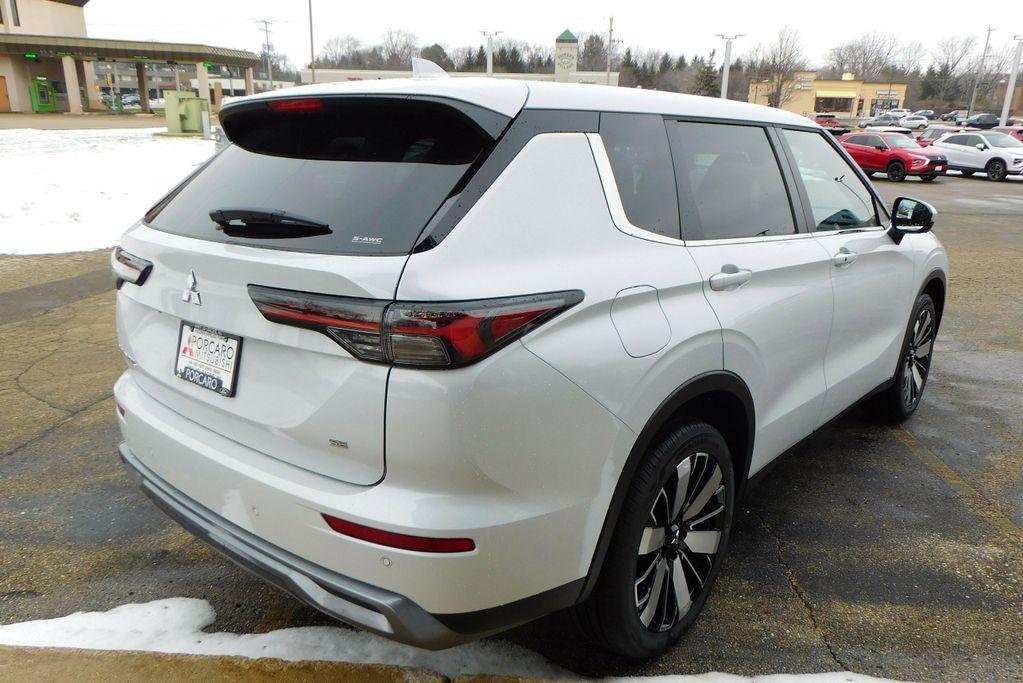 new 2026 Mitsubishi Outlander car, priced at $39,085