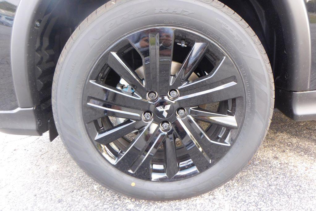 new 2025 Mitsubishi Outlander Sport car, priced at $30,030