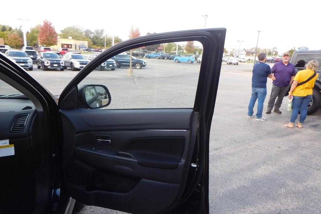 new 2025 Mitsubishi Outlander Sport car, priced at $30,030