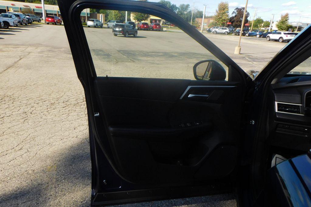 new 2025 Mitsubishi Outlander car, priced at $36,955