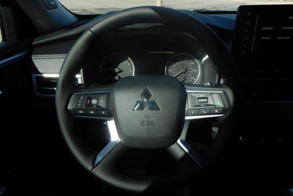 new 2025 Mitsubishi Outlander car, priced at $36,955