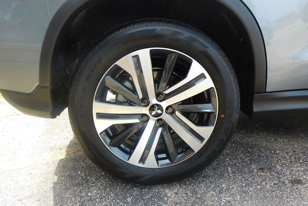 new 2025 Mitsubishi Outlander Sport car, priced at $31,085