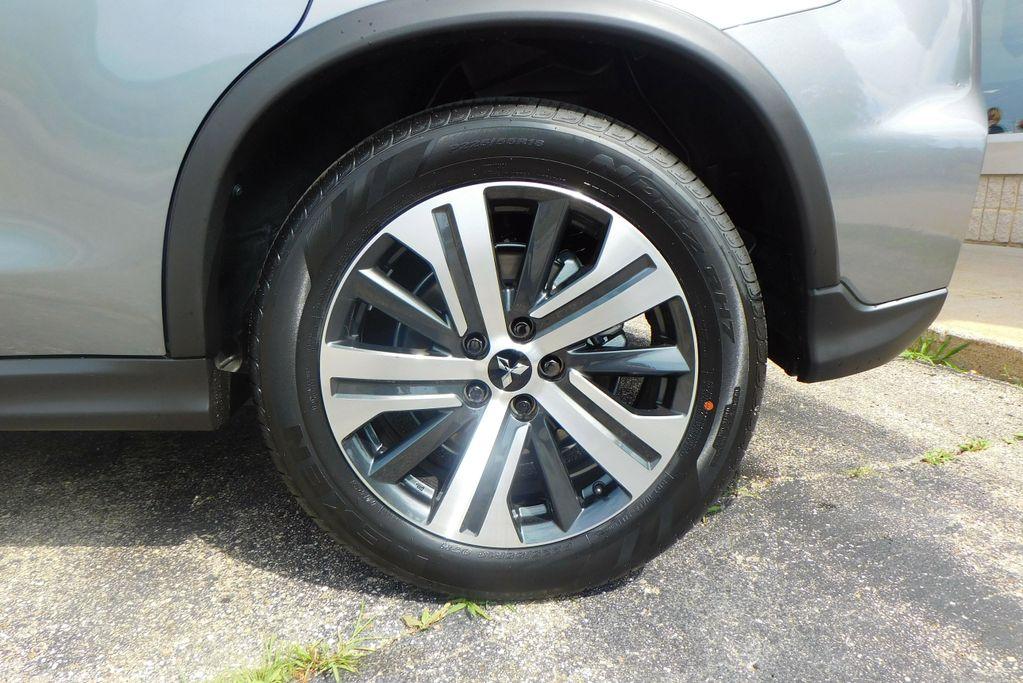 new 2025 Mitsubishi Outlander Sport car, priced at $31,085