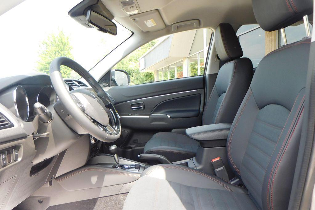 new 2025 Mitsubishi Outlander Sport car, priced at $31,085