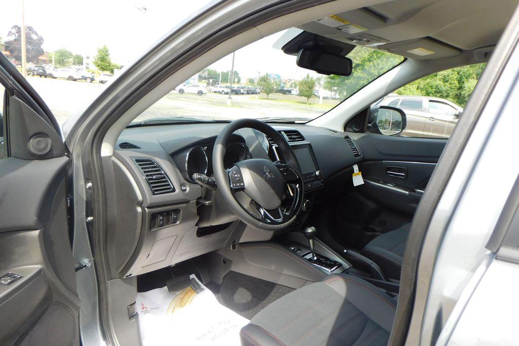 new 2025 Mitsubishi Outlander Sport car, priced at $31,085