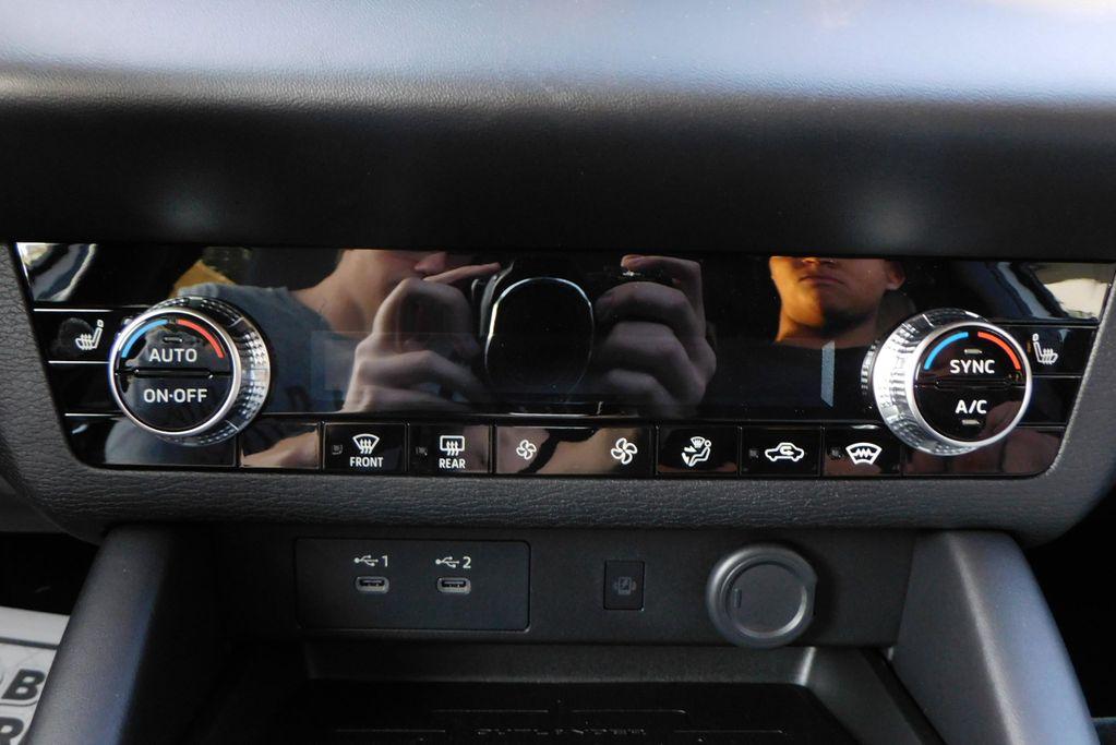 new 2025 Mitsubishi Outlander car, priced at $37,565