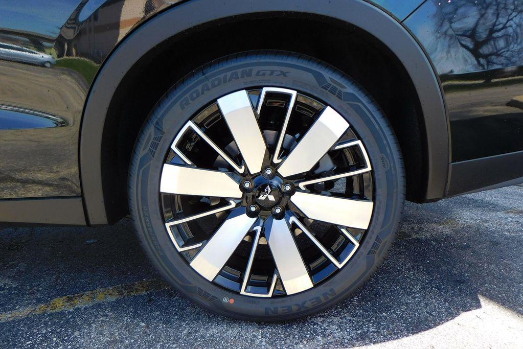 new 2025 Mitsubishi Outlander car, priced at $39,000