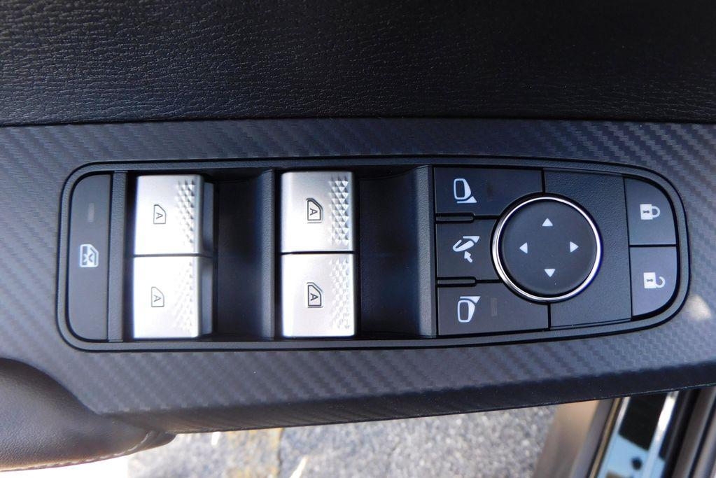 new 2025 Mitsubishi Outlander car, priced at $39,000