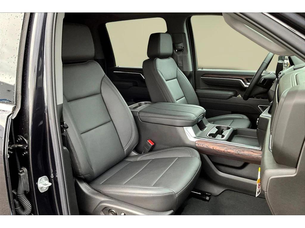 new 2025 GMC Sierra 2500 car, priced at $77,875