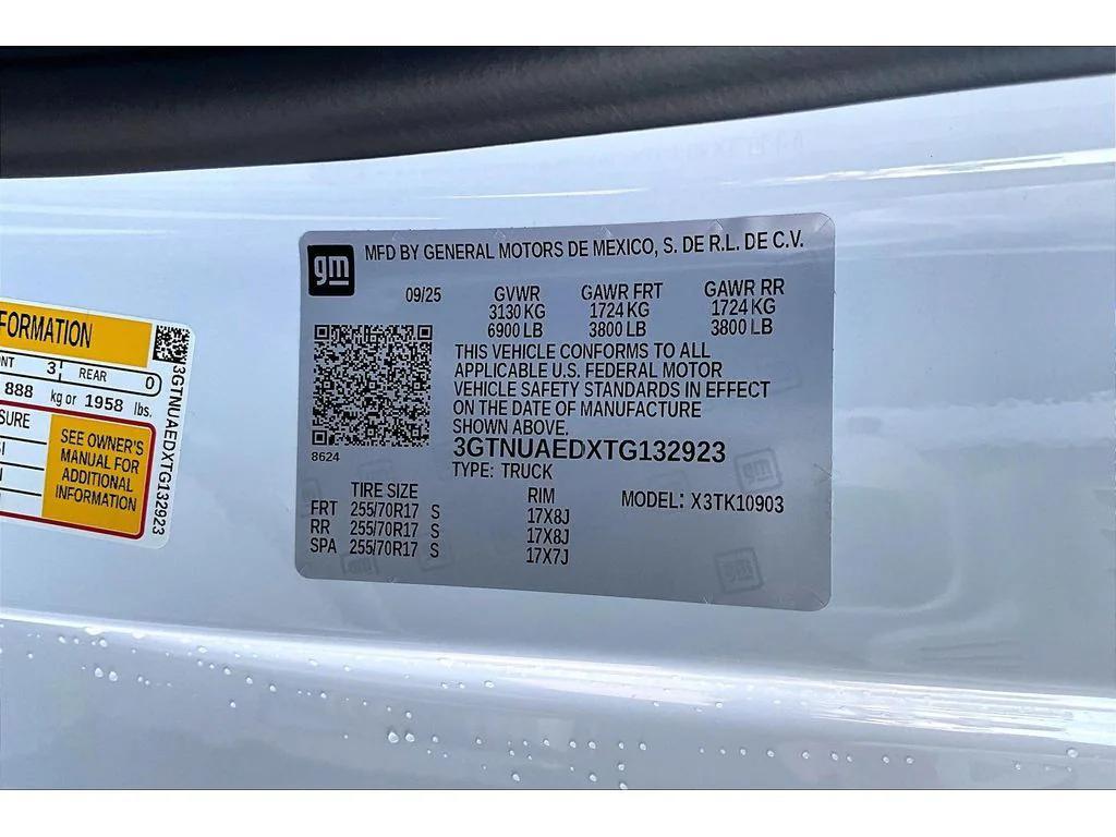 new 2026 GMC Sierra 1500 car, priced at $43,041