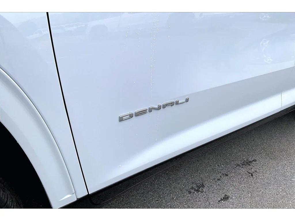 new 2026 GMC Acadia car, priced at $59,165