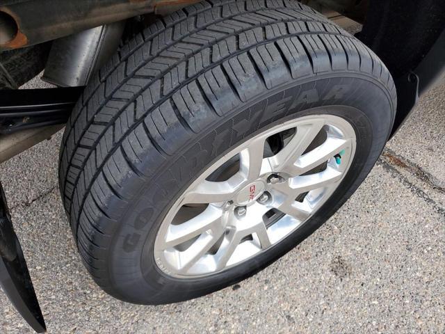 used 2015 GMC Sierra 1500 car, priced at $25,997