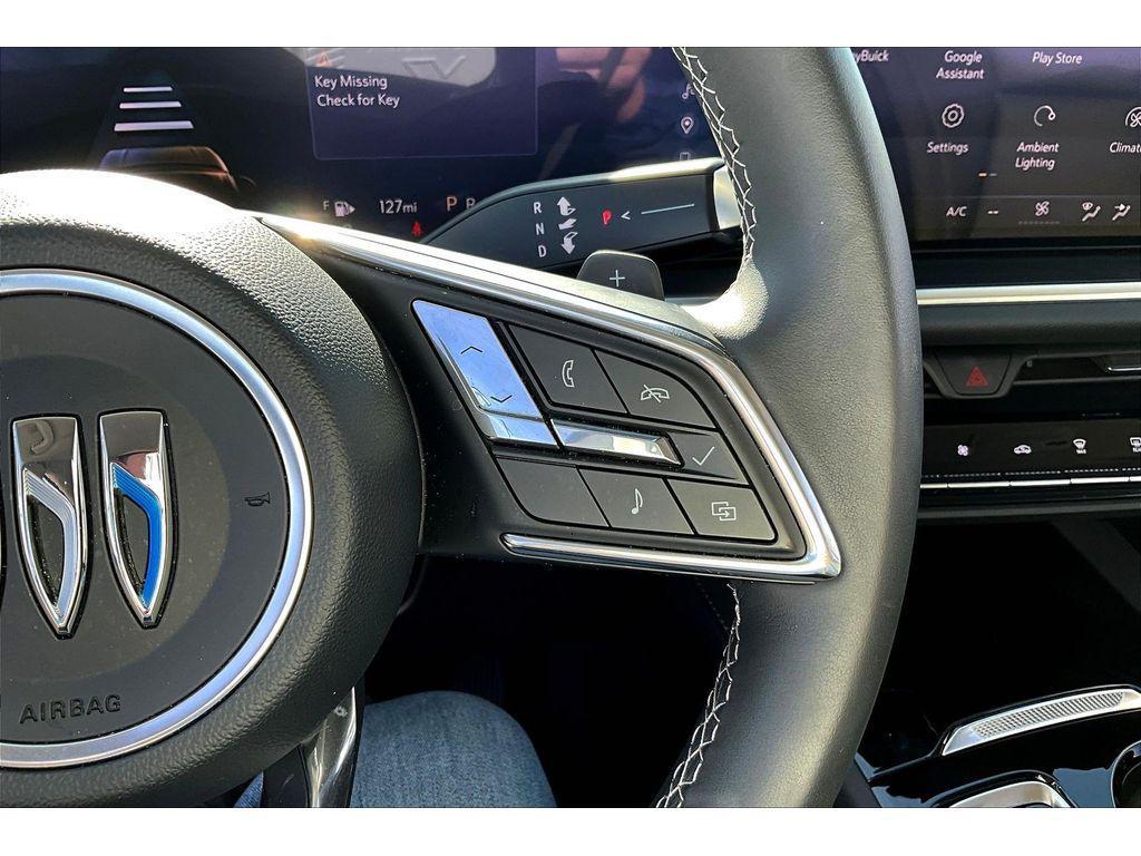 used 2025 Buick Envision car, priced at $32,500