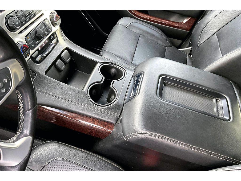 used 2019 GMC Yukon car, priced at $26,157