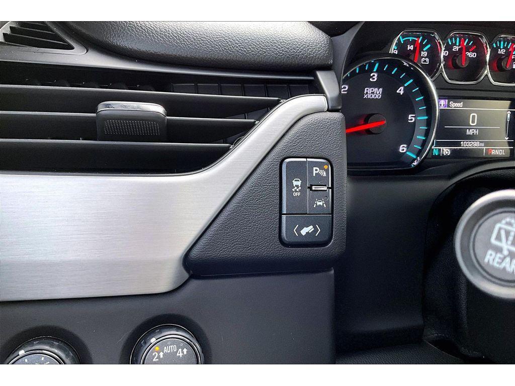 used 2019 GMC Yukon car, priced at $26,157