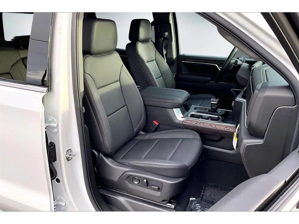 new 2026 GMC Sierra 1500 car, priced at $59,712