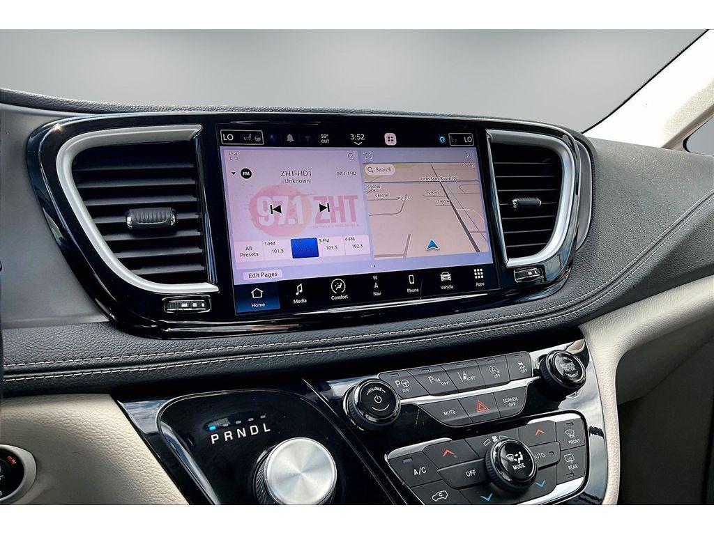 used 2022 Chrysler Pacifica car, priced at $28,052