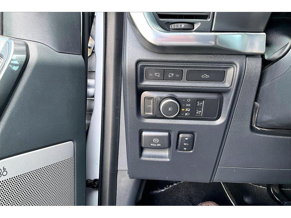 used 2021 Ford F-150 car, priced at $31,899