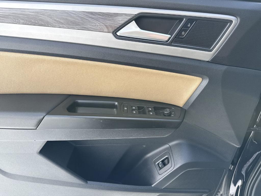 used 2020 Volkswagen Atlas Cross Sport car, priced at $19,295