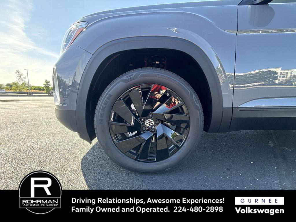 new 2026 Volkswagen Atlas car, priced at $41,427