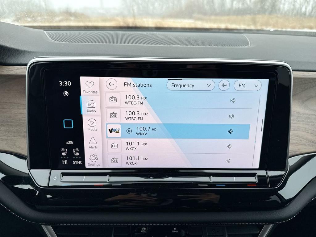 new 2026 Volkswagen Atlas car, priced at $43,876