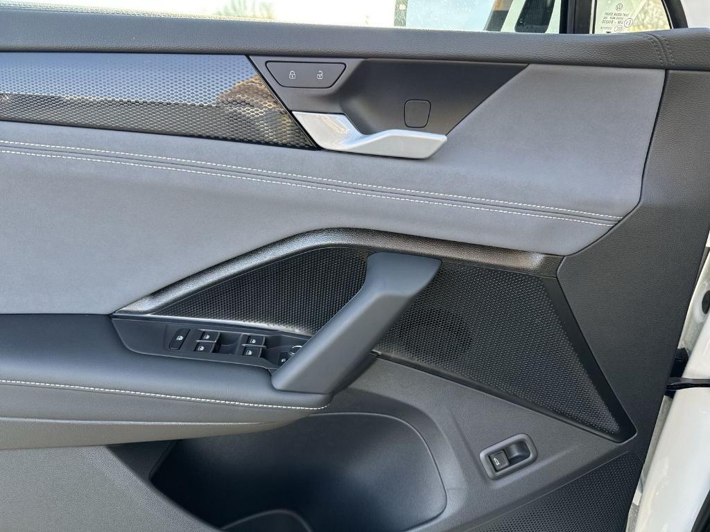 new 2026 Volkswagen Tiguan car, priced at $37,236