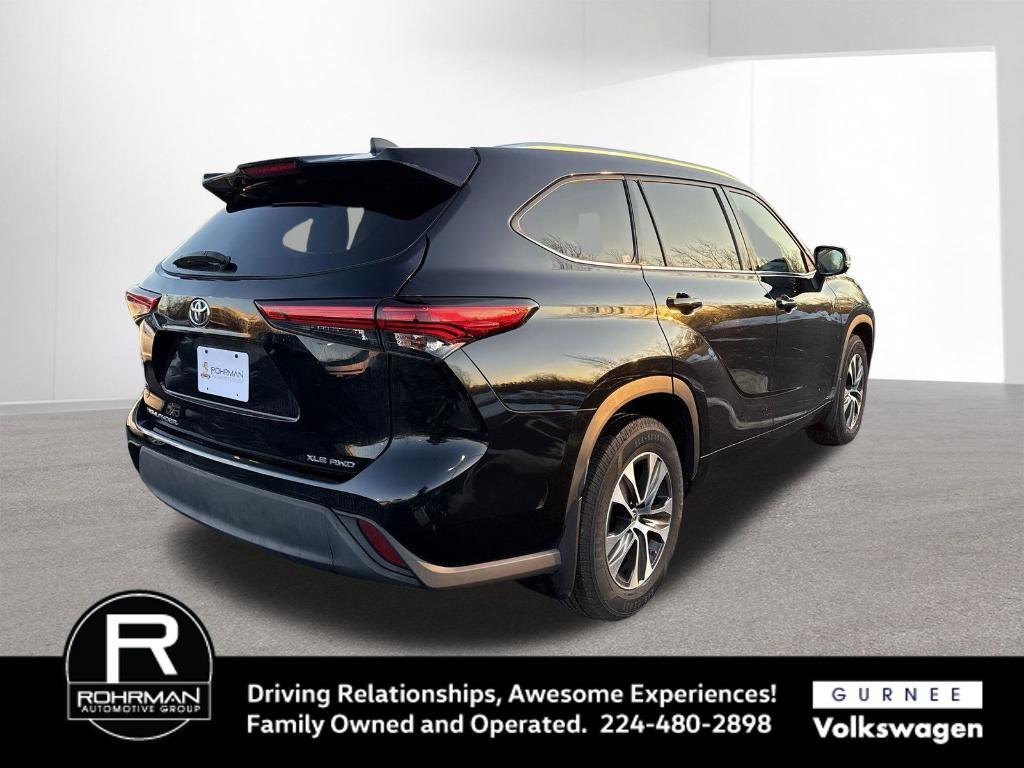 used 2020 Toyota Highlander car, priced at $28,450