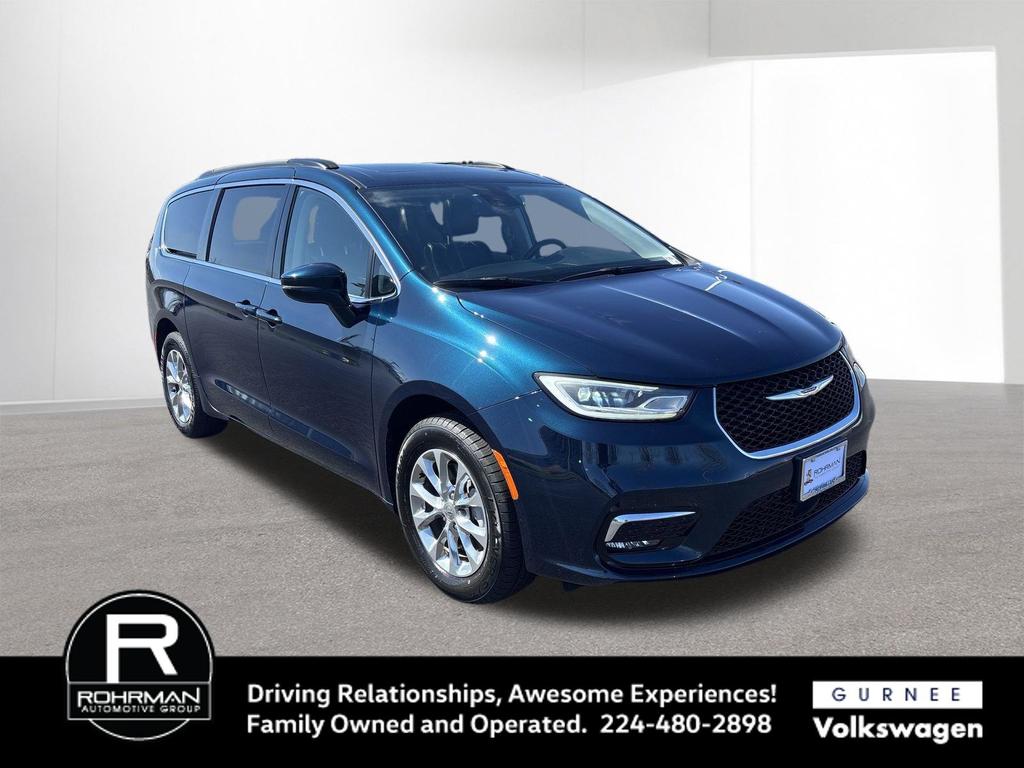 used 2022 Chrysler Pacifica car, priced at $21,999