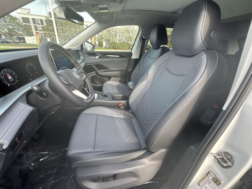 new 2026 Volkswagen Tiguan car, priced at $32,955