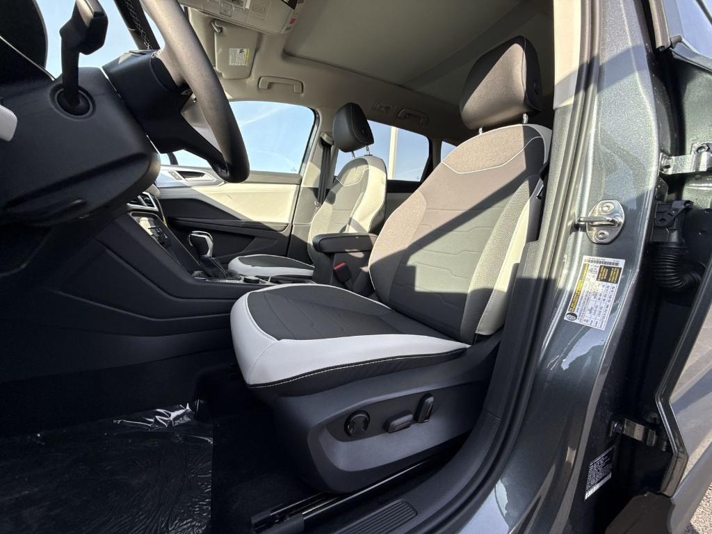 new 2026 Volkswagen Taos car, priced at $31,851