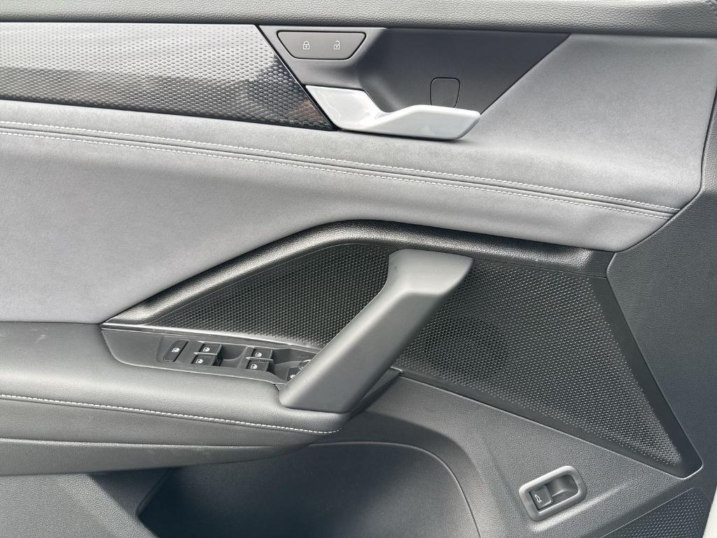 new 2026 Volkswagen Tiguan car, priced at $36,560