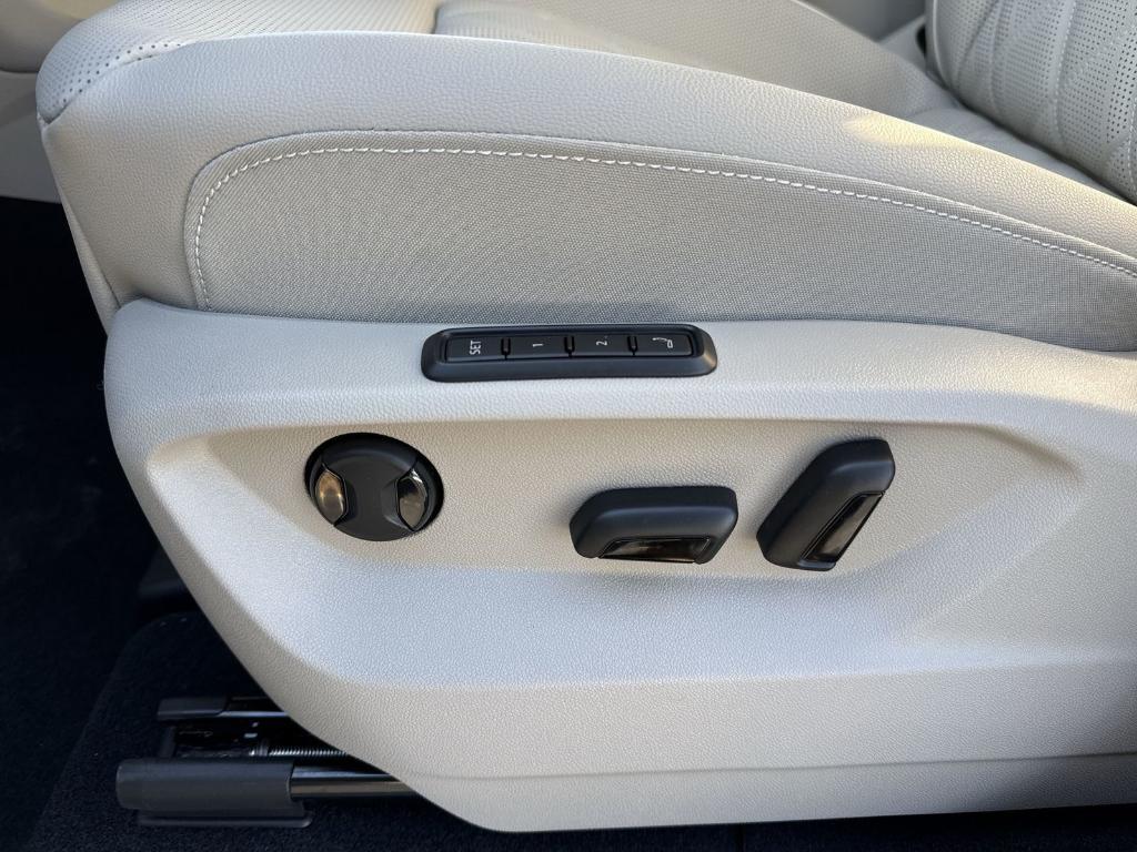 new 2026 Volkswagen Atlas car, priced at $52,772