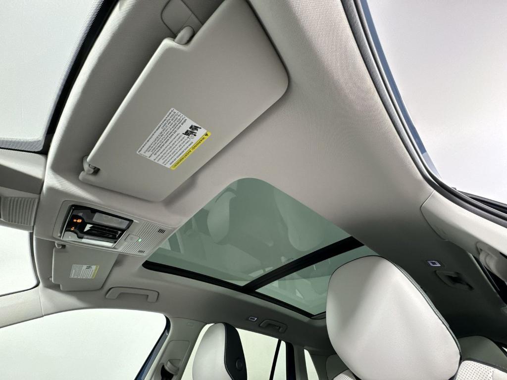 used 2025 Volkswagen Tiguan car, priced at $28,497