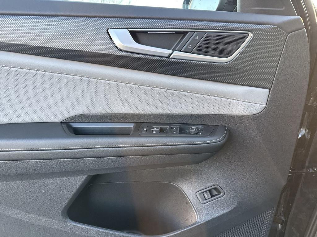 new 2026 Volkswagen Atlas Cross Sport car, priced at $44,140