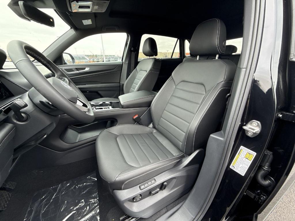new 2026 Volkswagen Atlas Cross Sport car, priced at $44,140