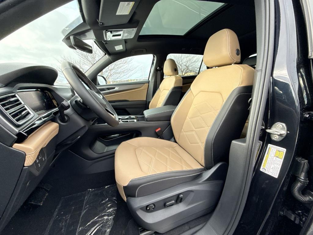 new 2026 Volkswagen Atlas Cross Sport car, priced at $45,745