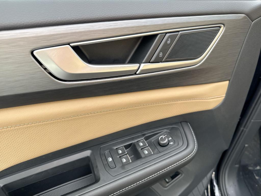 new 2026 Volkswagen Atlas Cross Sport car, priced at $45,745