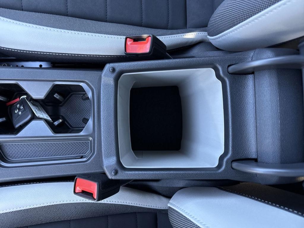new 2026 Volkswagen Taos car, priced at $33,401