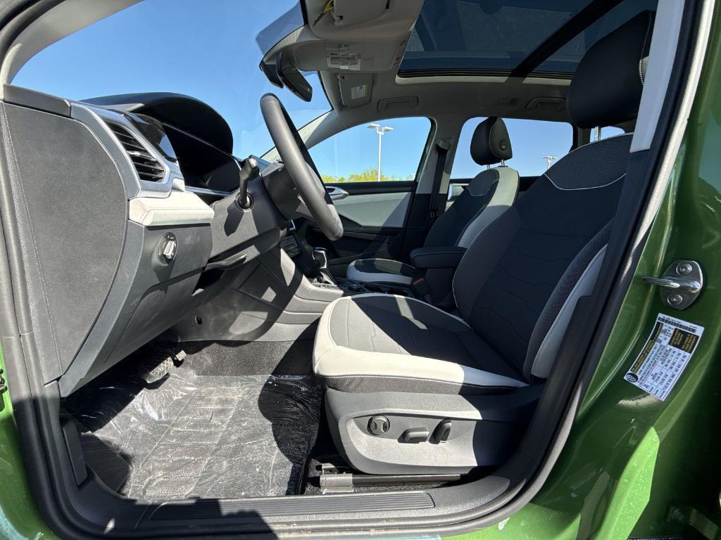 new 2026 Volkswagen Taos car, priced at $33,401