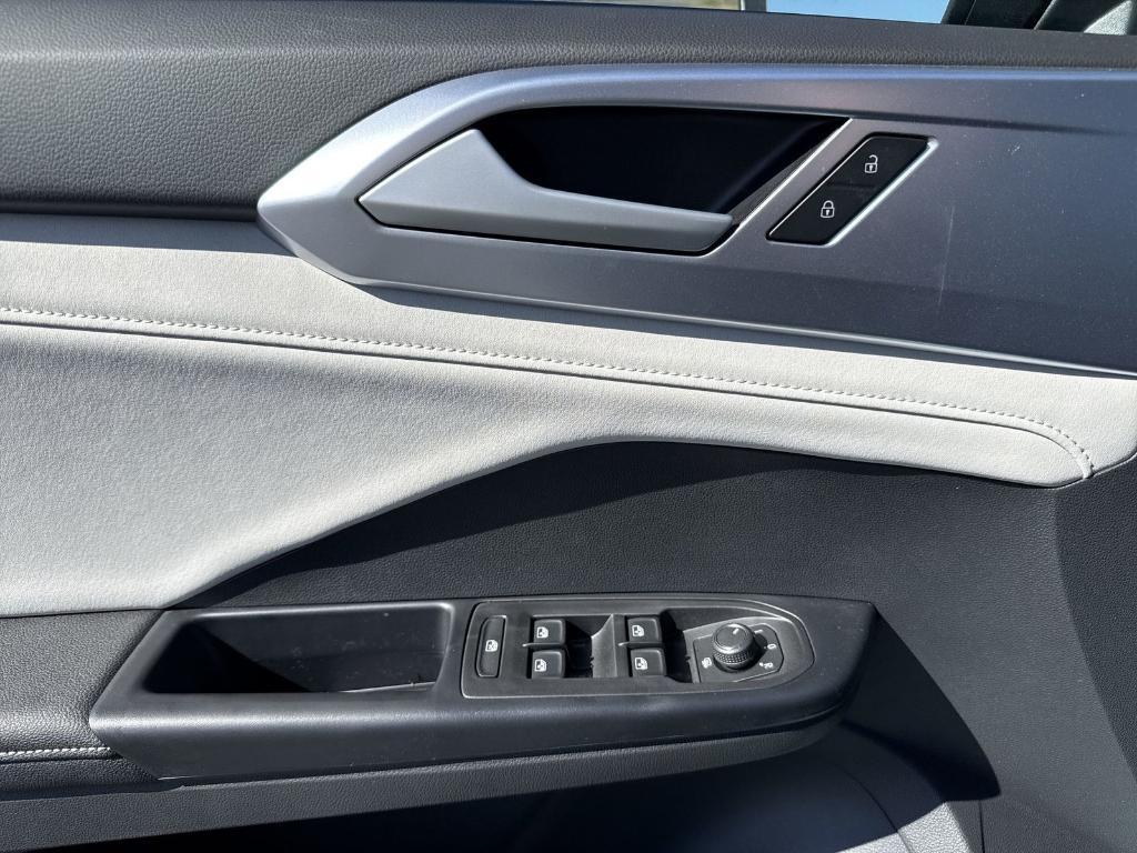 new 2026 Volkswagen Taos car, priced at $33,401
