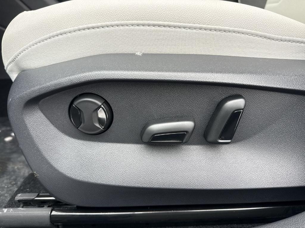 new 2026 Volkswagen Taos car, priced at $32,373