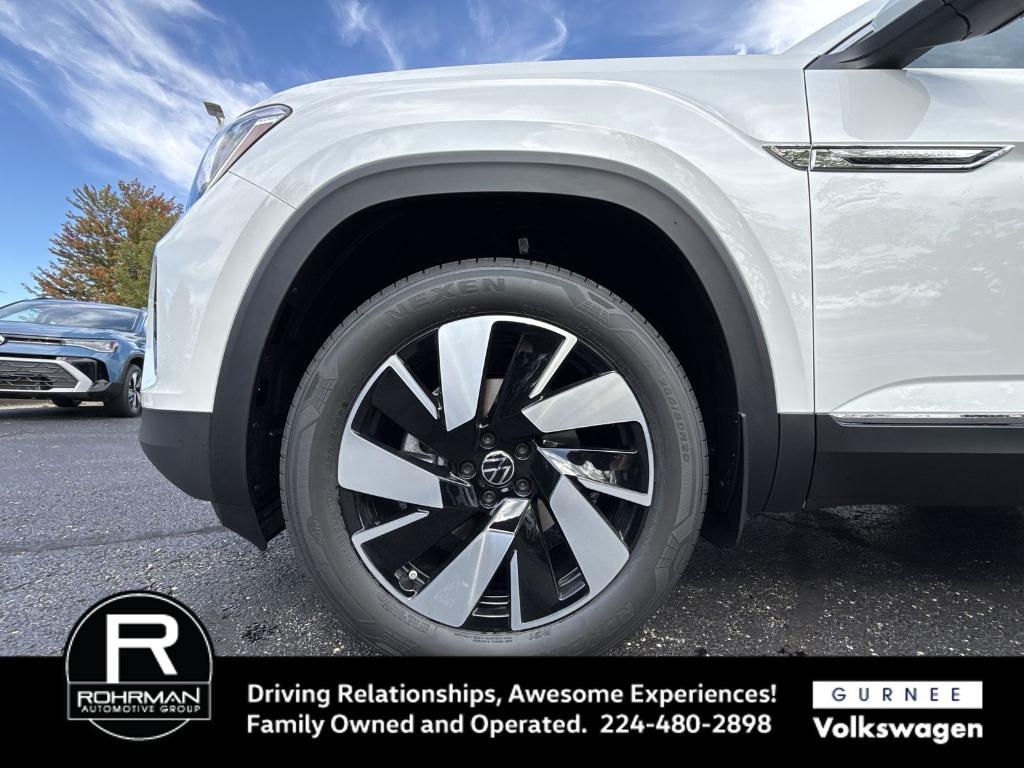 new 2026 Volkswagen Atlas Cross Sport car, priced at $48,277