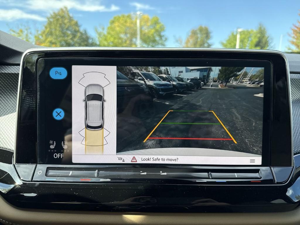 new 2026 Volkswagen Atlas Cross Sport car, priced at $48,277